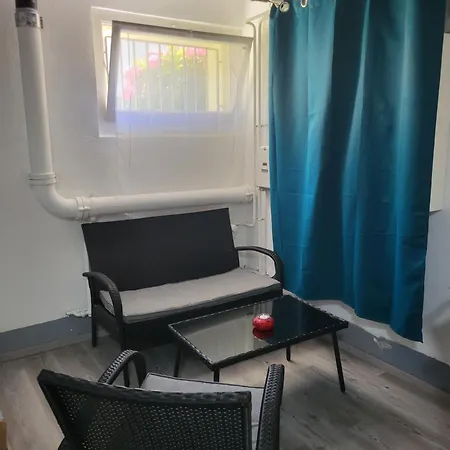 Ahornwohnung, Ruhige Lage, Naehe Bahnhof Und Zentrum Buchs (St. Gallen)