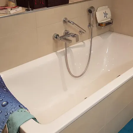 Apartment Ahornwohnung, Ruhige Lage, Nähe Bahnhof Und Zentrum *
