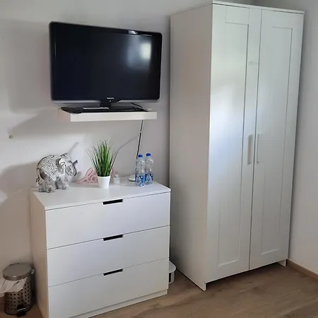 Apartment Ahornwohnung, Ruhige Lage, Nähe Bahnhof Und Zentrum