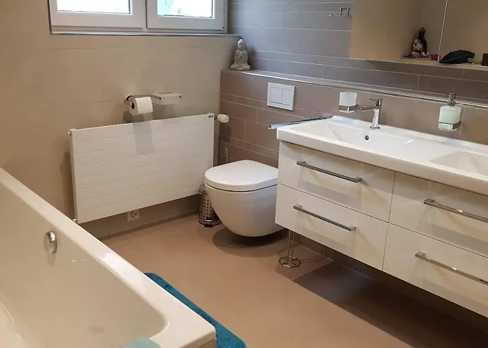 Lejlighed Ahornwohnung, Ruhige Lage, Naehe Bahnhof Und Zentrum Buchs (St. Gallen)