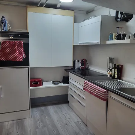 Lägenhet Ahornwohnung, Ruhige Lage, Naehe Bahnhof Und Zentrum